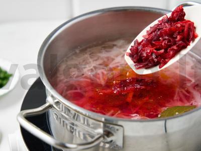 Borščas su sūriu Žingsnis 8