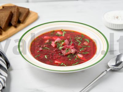 Borščas su sūriu pagrindine nuotrauka