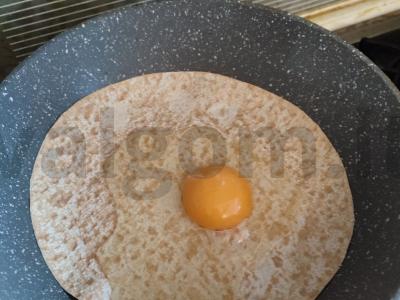 Lavašas su kiaušiniu Žingsnis 3