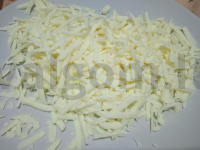 Megrėlų hachapuri su sūrio dešra Žingsnis 1