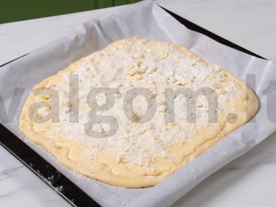 Vokietiškas pyragas su grietine ir streizeliu Žingsnis 10