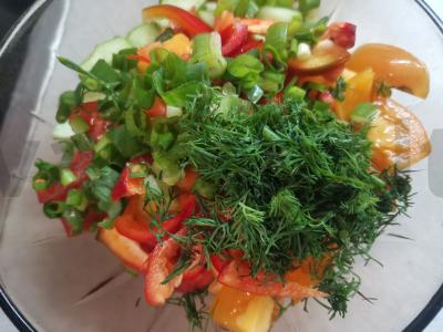 Daržovių salotas su špinatais Žingsnis 3