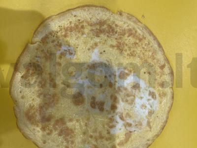 Kiaušinių ritinėlis su lydytu sūriu pusryčiams Žingsnis 7