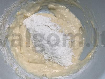 Blynai su jogurtu ir verdančiu vandeniu Žingsnis 2