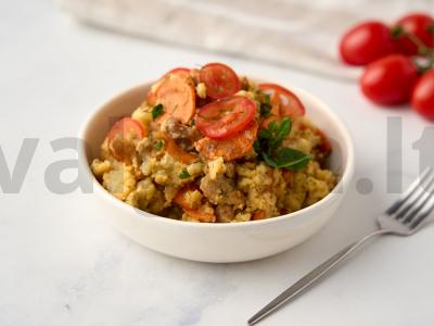 Pšenių košė su mėsa pagrindine nuotrauka