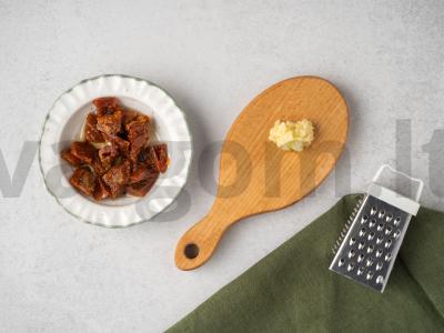 Pirklių kviečiai su pesto ir džiovintais pomidorais Žingsnis 1