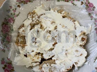 Imbierinis tortas su kiviu ir bananais be kepimo Žingsnis 4