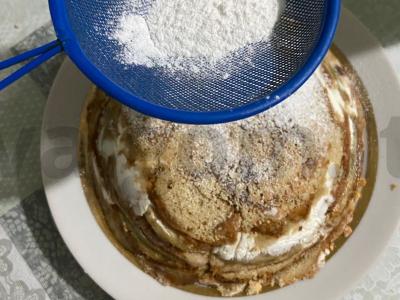 Imbierinis tortas su kiviu ir bananais be kepimo Žingsnis 9