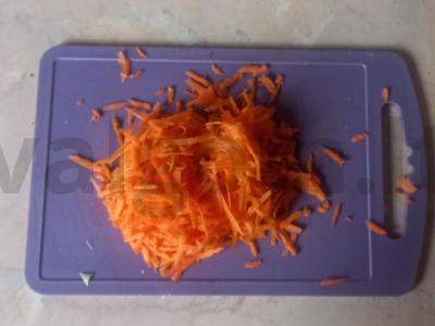 Aštrus salotas su kopūstais ir kukurūzais Žingsnis 2