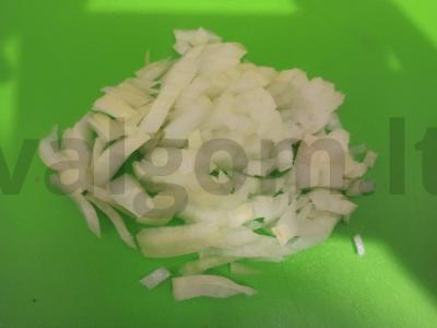 Sriuba su jūros dumbliais, ryžiais ir kiaušiniu „Tolimųjų Rytų“ Žingsnis 1