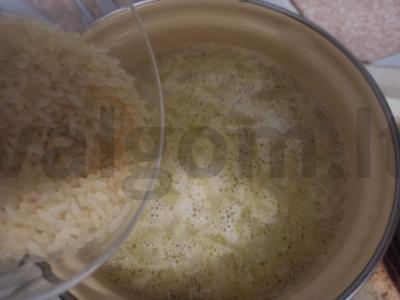 Sriuba su jūros dumbliais, ryžiais ir kiaušiniu „Tolimųjų Rytų“ Žingsnis 5