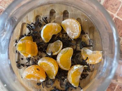 Arbata su mandarinų ir apelsinų žievele Žingsnis 2