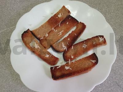 Ruginiai skrebučiai su česnaku, sūriu ir krapais Žingsnis 5