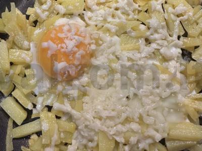 Bulvės po sūrio plutele pusryčiams Žingsnis 4