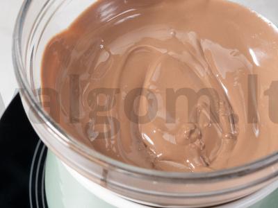 Tortas „Šokoladas vyšnioje“ Žingsnis 1