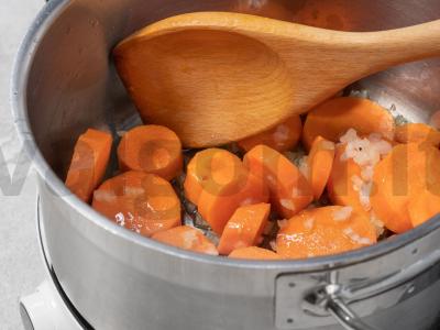 Pomidorų sriuba-pyragas su blenderiu Žingsnis 2