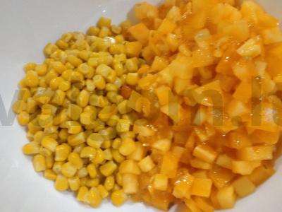 Nuostabi salotos „Pūkuotukas“ su kukurūzais Žingsnis 1