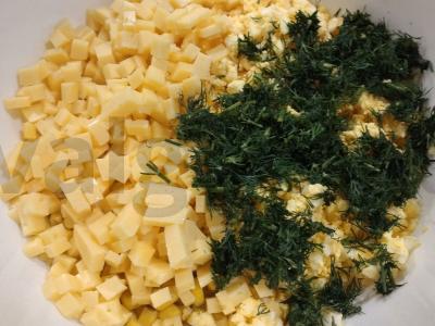 Nuostabi salotos „Pūkuotukas“ su kukurūzais Žingsnis 3