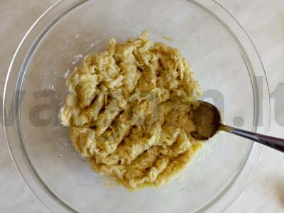 Cukinijų pica su izoliatu Žingsnis 1