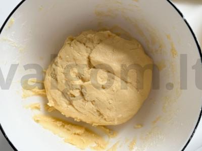 Pyragai „Persikai“ su kondensuotu pienu Žingsnis 2