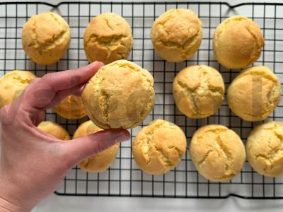 Pyragai „Persikai“ su kondensuotu pienu Žingsnis 4