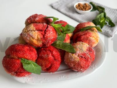 Pyragai „Persikai“ su kondensuotu pienu pagrindine nuotrauka