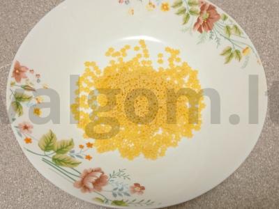 Vaikų sriuba su dešrelėmis ir žvaigždutėmis makaronais Žingsnis 4