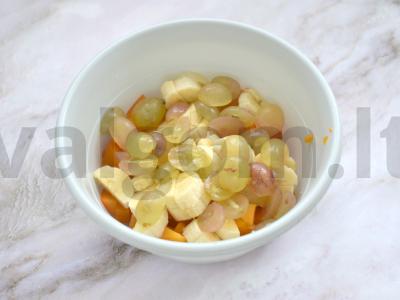 Vaisių salotos su persimonu ir jogurtu Žingsnis 3