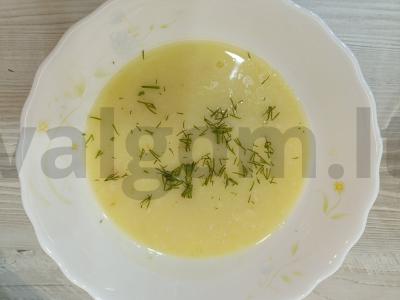 Daržovių krem-supas su grūdais ir sūriu pagrindine nuotrauka