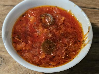 Boršas su jautienos kaulu ir jalapeño pagrindine nuotrauka