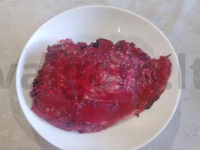 Skani salotų „Silkė po kailiu“ su burokėliais pagrindine nuotrauka