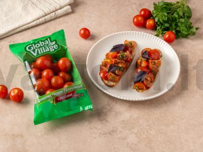 Brusketa su vyšniniais pomidorais pagrindine nuotrauka