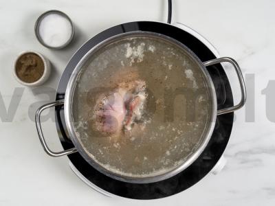 Kiaulienos širdies salotos su svogūnais Žingsnis 2