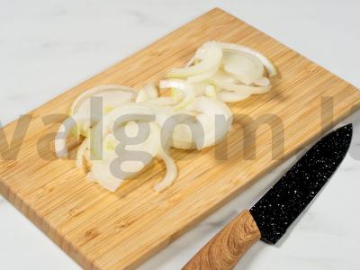 Kiaulienos širdies salotos su svogūnais Žingsnis 3