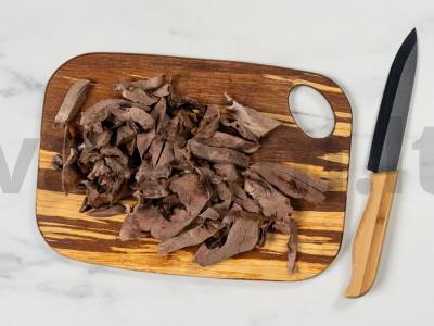 Kiaulienos širdies salotos su svogūnais Žingsnis 6