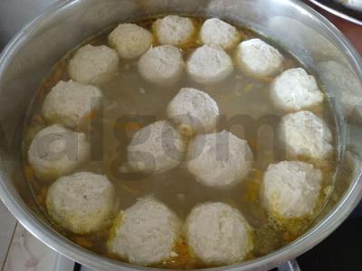 Vištienos kukulių ir makaronų sriuba Žingsnis 5