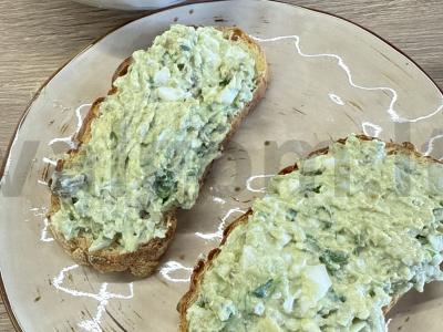 Kiaušinių ir avokadų užtepas Žingsnis 4