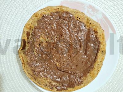 Avižų blynas su šokoladiniu kremu ir braškėmis Žingsnis 5