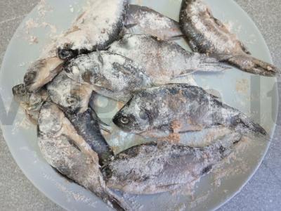 Kepti karosai aštriuose prieskoniuose Žingsnis 2