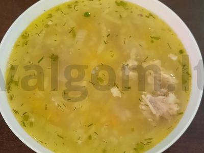 Žirnių sriuba su kiauliena ant kaulo pagrindine nuotrauka