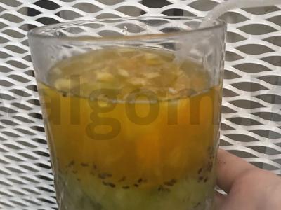 Smuzi „Persikų nuotaika“ pagrindine nuotrauka