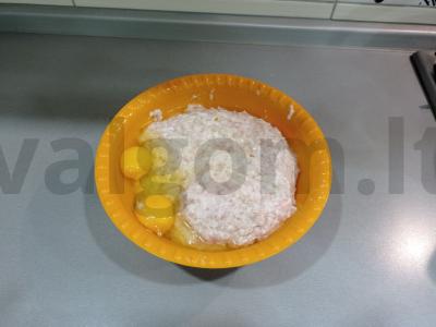 Vištienos kotletai su kiaulienos taukais Žingsnis 2