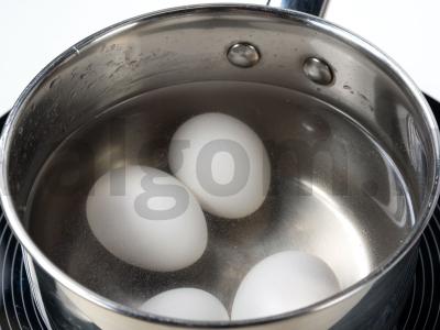 Salotas „Naktis“ su rūkytomis vištienos krūtinėlėmis ir grybais Žingsnis 1