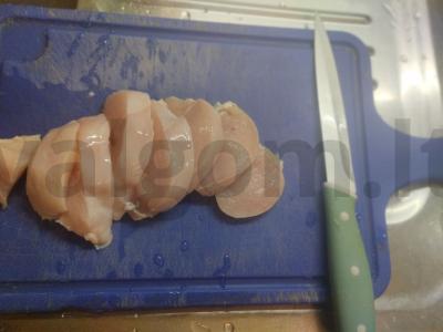 Vištienos krūtinėlės filė grietinės padaže su lęšiais Žingsnis 1