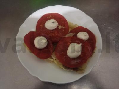 Kopūstų steikai su pomidoru ir paštetu pagrindine nuotrauka