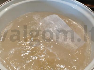 Švelni grikių košė su bananais Žingsnis 1