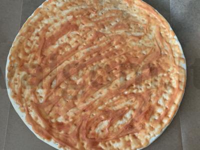 Pica su dešrelėmis ir sūrio padažu Žingsnis 3