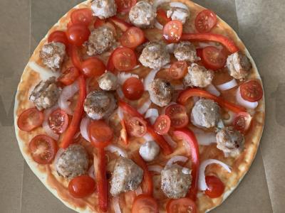 Pica su dešrelėmis ir sūrio padažu Žingsnis 5