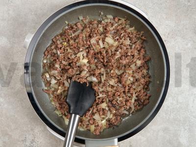 Mėsos pyragas orkaitėje Žingsnis 4