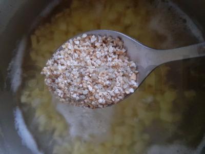 Perlinių miežių sriuba su faršu Žingsnis 2